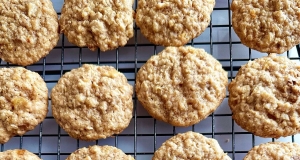 Crushed Pineapple and Coconut Cookies