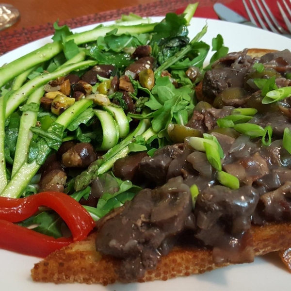 Chicken Livers with Red Wine and Bacon