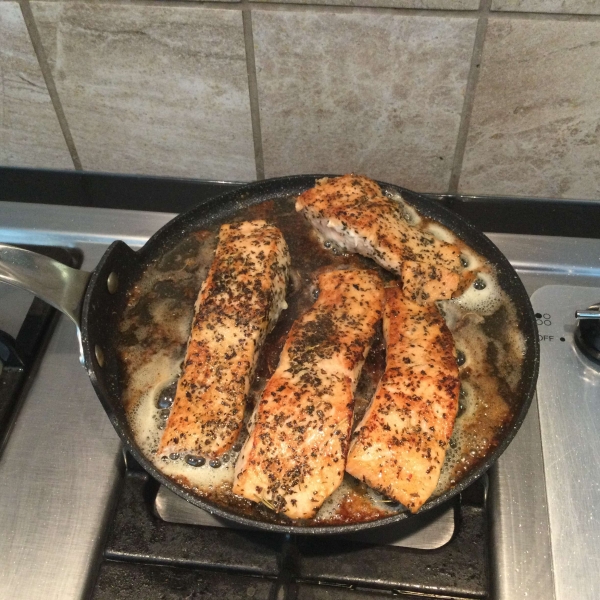 Easy 5-Ingredient Salmon