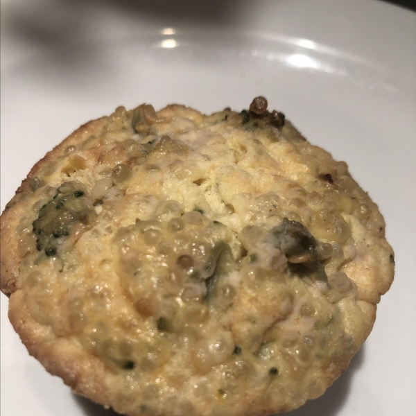 Quinoa and Broccoli Brunch Cups