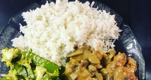 Chicken Breasts in a Sour Cream and Wine Sauce