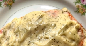 Grilled Salmon with Dill Sauce