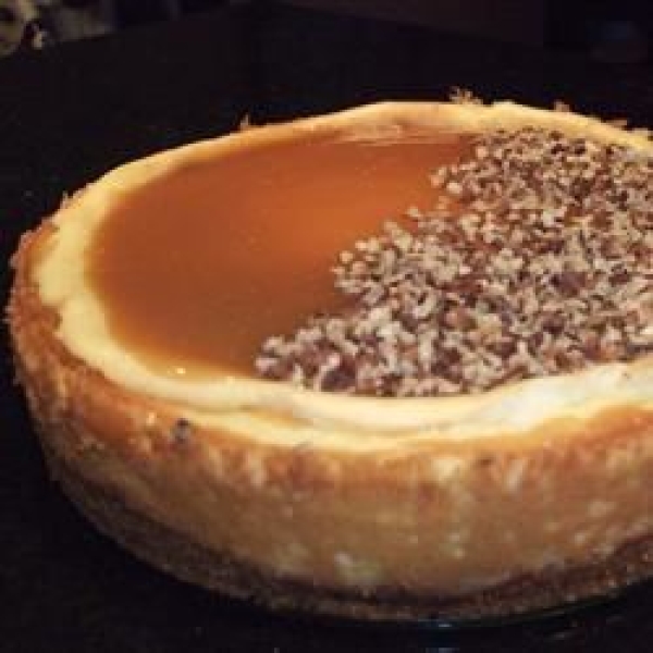 Caramel Pecan Cheesecake