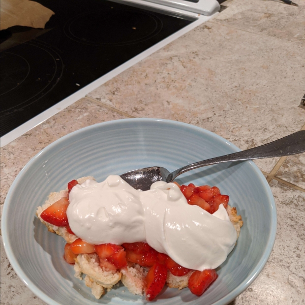 3-Ingredient Whipped Cream