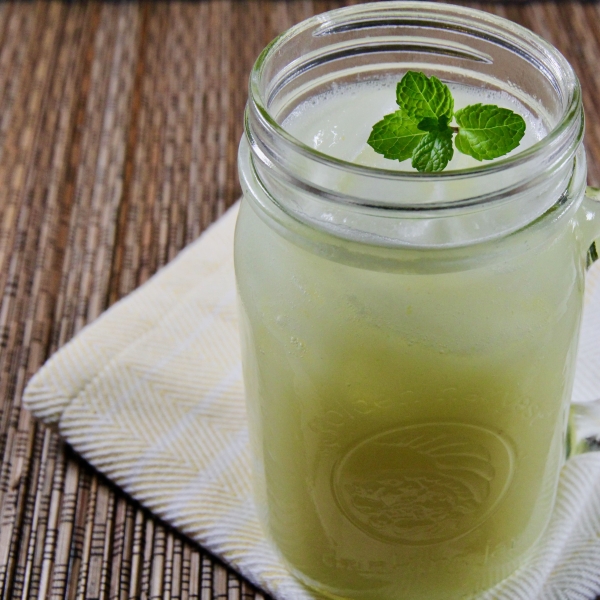 Southern-Style Vanilla Lemonade