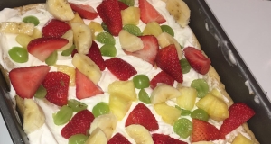 Golden Fruit Pizza