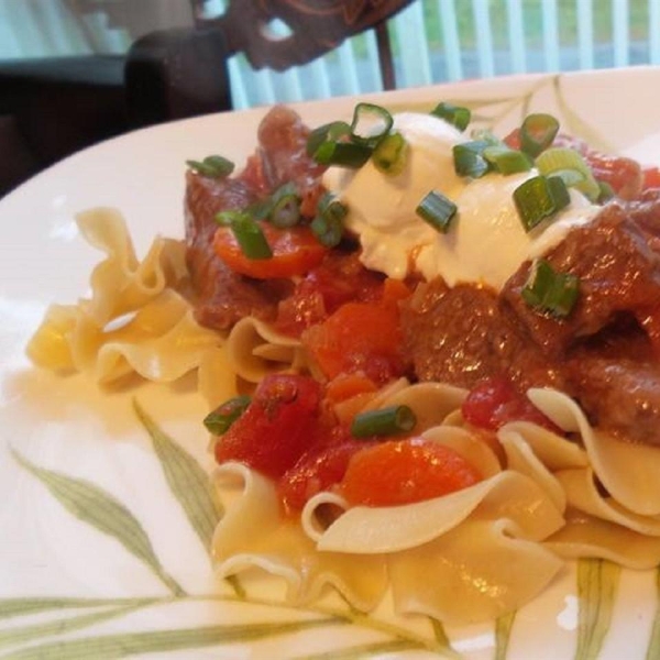 NO YOLKS® Beef Goulash