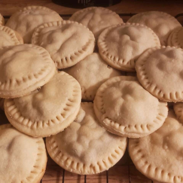 Old-Fashioned Christmas Raisin Delights