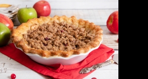 Reduced-Sugar Cranberry Apple Streusel Pie