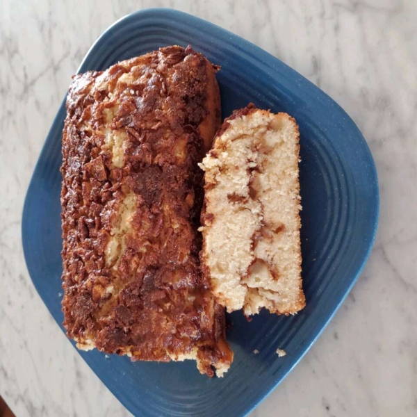 Apple Cinnamon White Cake