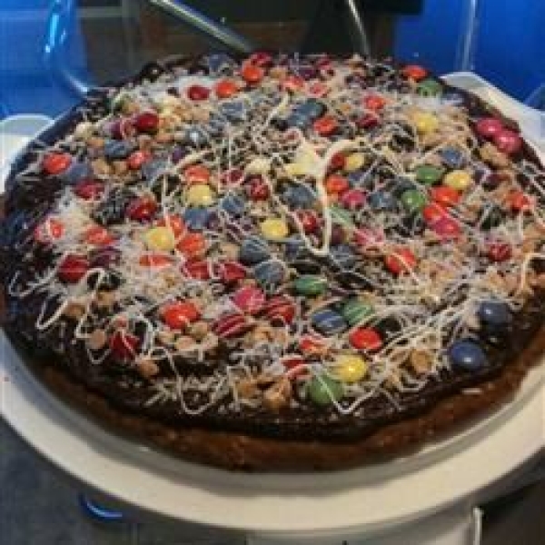 Chocolate Cookie Pizza