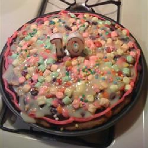 Chocolate Cookie Pizza