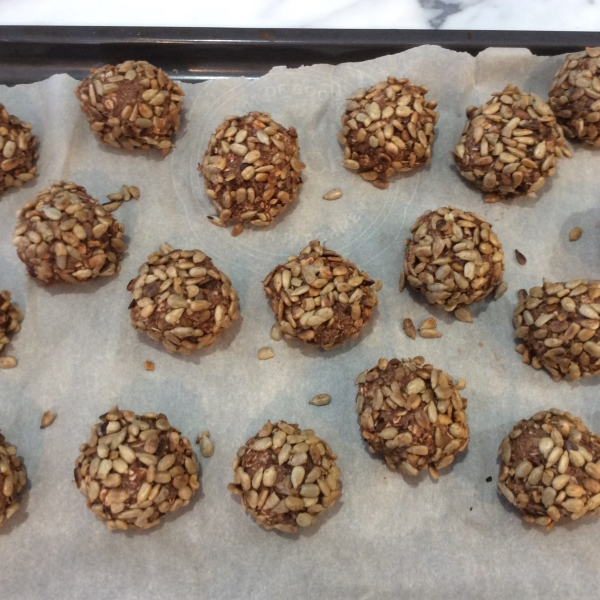 Peanut Butter Sesame Seed Balls