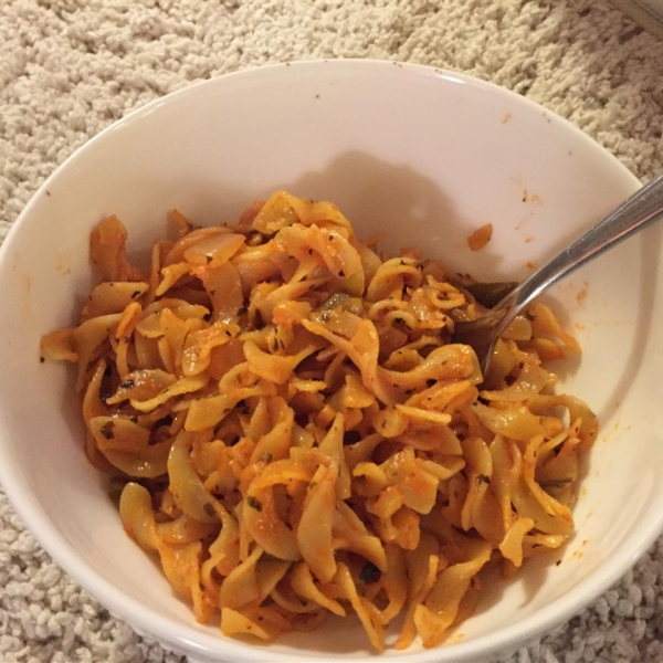Easy Sriracha Noodles