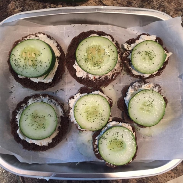 Cucumber Sandwich Appetizers
