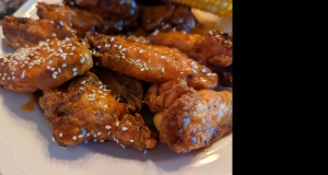 Crispy Honey Sriracha Chicken Wings