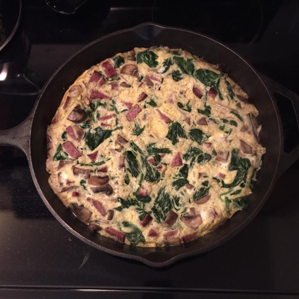 Garlicky Ham, Mushroom, and Spinach Frittata