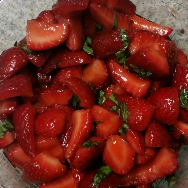 Lemon-Basil Strawberry Salad