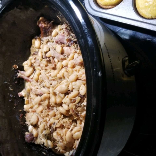 Slow Cooker Northern White Bean