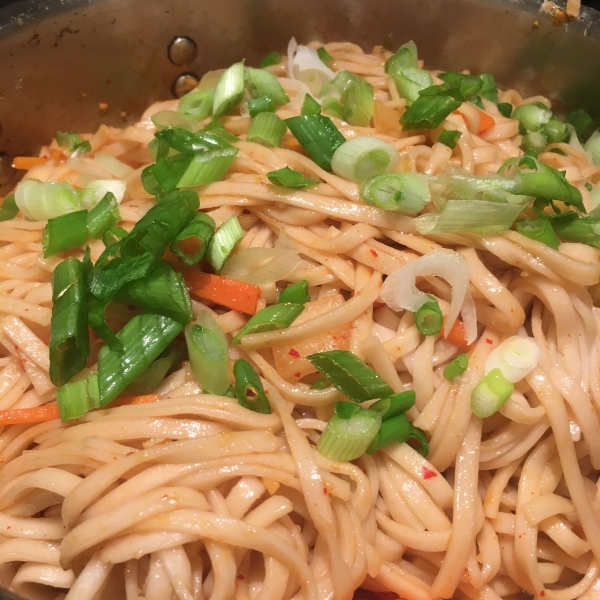 Kimchi Udon Noodle Stir-Fry
