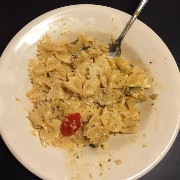 Pasta Primavera in Light Pink Cream Sauce