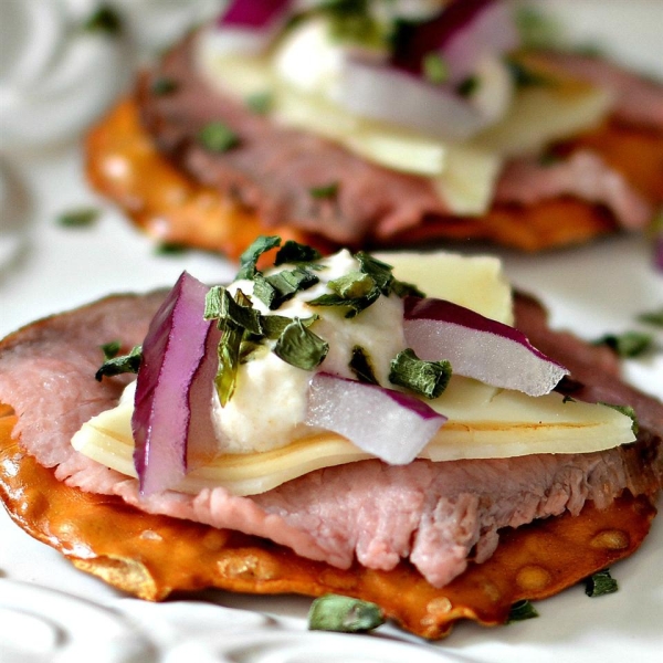 Horsey Beef Pretzel Bites