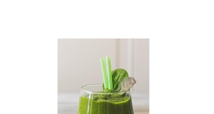 Cardamom Chia Green Smoothie