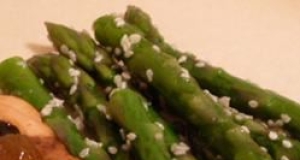 Awesomely Easy Sesame Asparagus