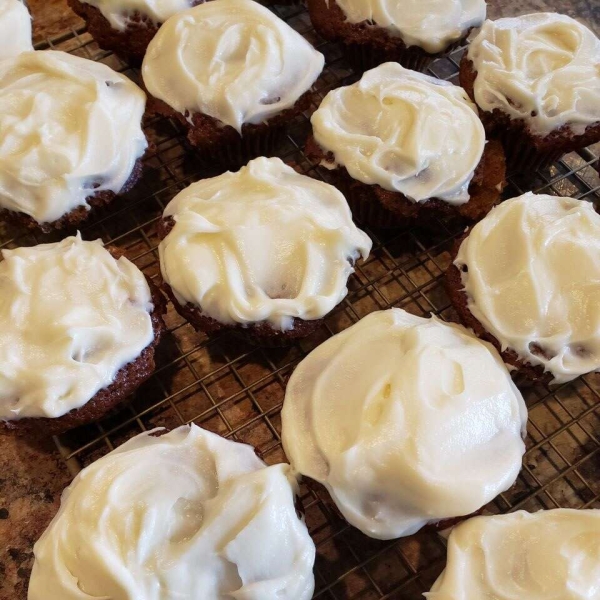 Carrot Cake Cupcakes with Cream Cheese Frosting