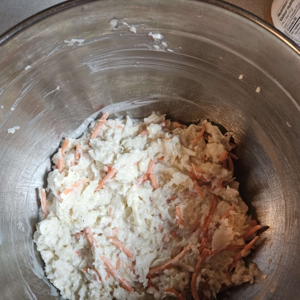 Traditional Creamy Coleslaw