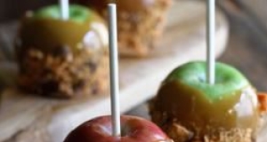 Butterfinger Caramel Apples