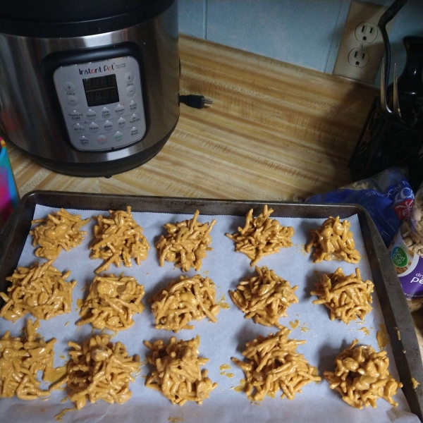 Peanut Butter Haystacks