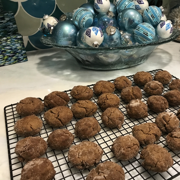 Molasses Peanut Butter Crinkles