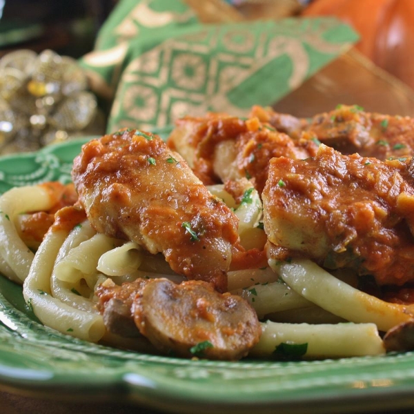 Chicken in Tomato Herb Cream