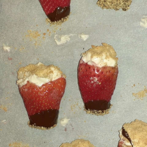 Strawberry Cheesecake Bites