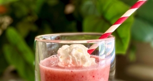 Delicious Healthy Strawberry Shake