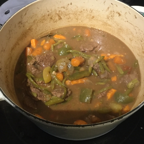 Mom's Portuguese Beef Stew