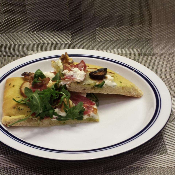 Goat Cheese, Pear, and Bacon Pizza with Pesto Sauce