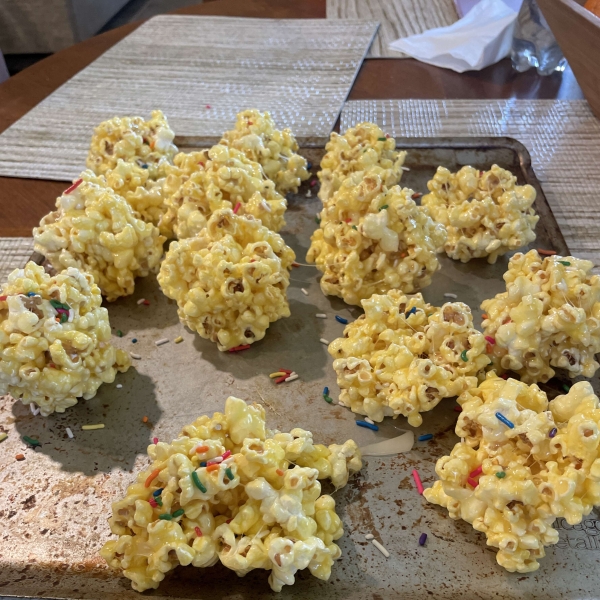 Best Ever Popcorn Balls
