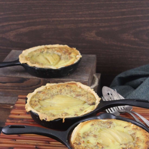 Mini Skillet Buttermilk-Pear Pies