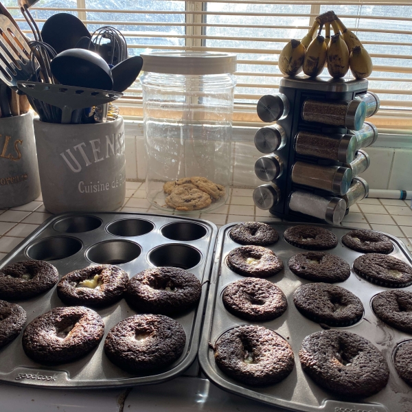 Creamy Chocolate Cupcakes