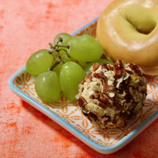 Everything Bagel Cheese Ball