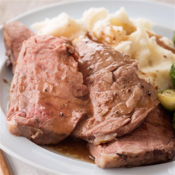 Herbed Prime Rib Roast with Red Wine Sauce