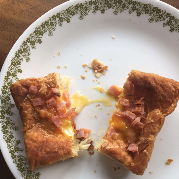 Air Fryer Breakfast Toad-in-the-Hole Tarts