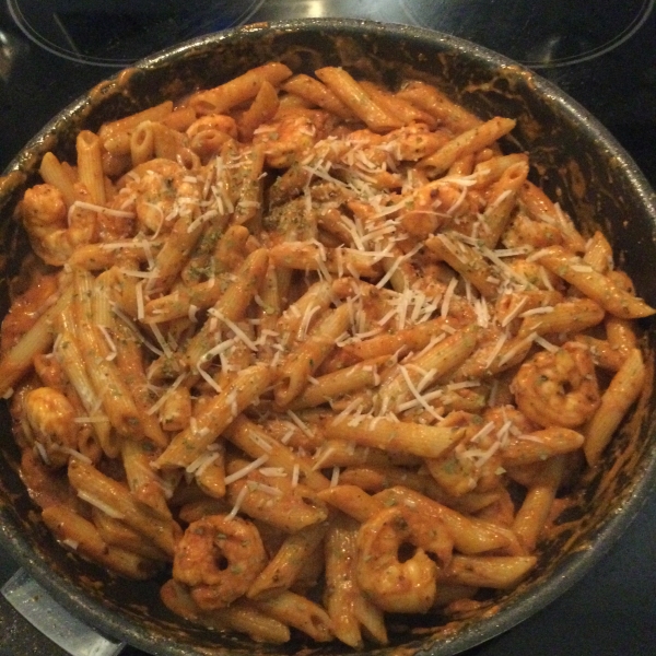 Penne and Vodka Sauce