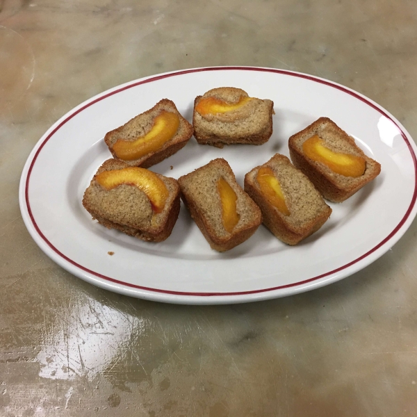 Peach Financiers