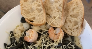 Melissa's Awesome Mussels and Scallops in Citrus Wine Broth