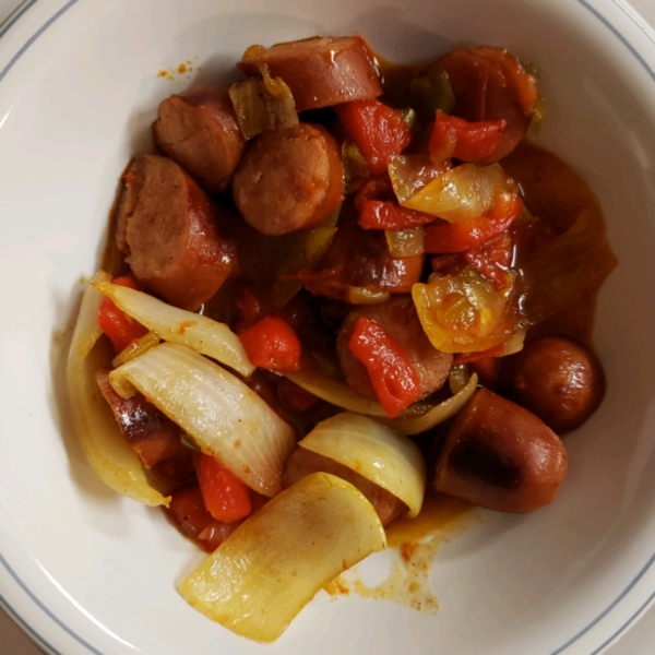 Sweet-n-Hot Beer Bratwurst Skillet