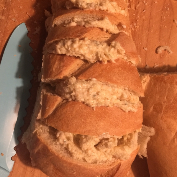 Easy Cheesy Garlic Bread