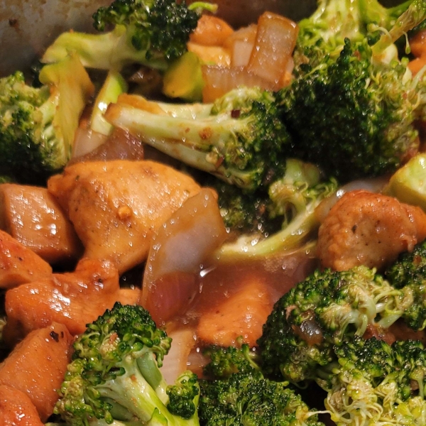 Broccoli and Chicken Stir-Fry